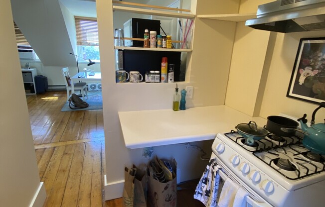 32 Irving St Apt 2B
