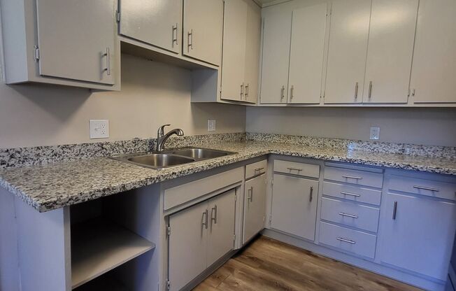 3 beds, 2 baths, 1,500 sqft, $2,200, Unit 4482