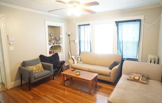 11 BAILEY ST
