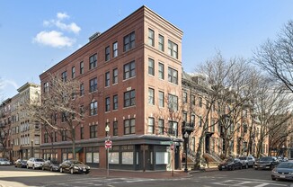 486 SHAWMUT AVE