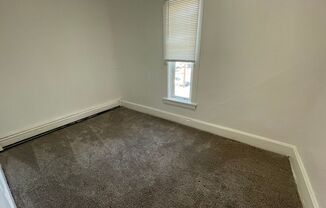 1 bed, 1 bath, 676 sqft, $950, Unit Unit 3