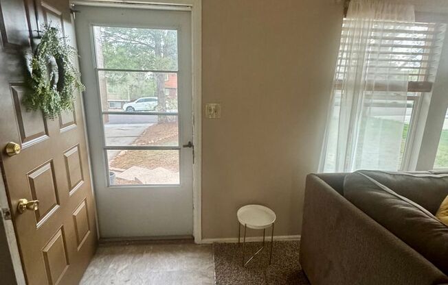 3 bedroom/2 bath Centrally Located home in Vista Grande