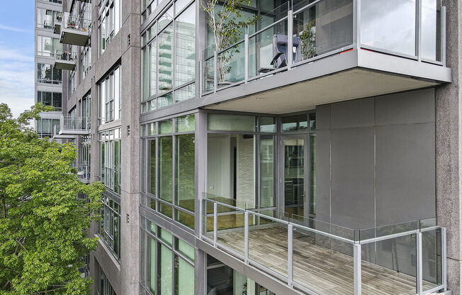 1 bed, 2 baths, 1,110 sqft, $4,000, Unit 815