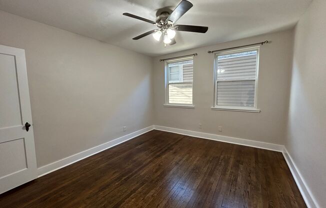 3 beds, 1 bath, $1,150, Unit 1