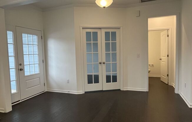 Large, Newer 4 Bedroom + Office and Loft in Huntersville