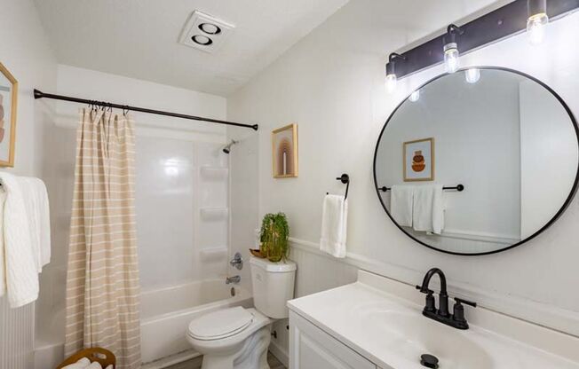 1 bed, 1 bath, 600 sqft, $759, Unit 6221-82