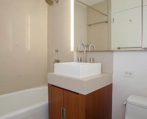 1 bed, 1 bath, 583 sqft, $6,000, Unit 1014