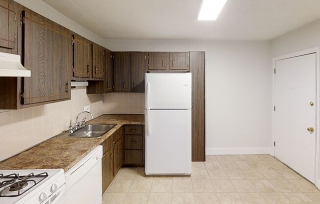 2 beds, 1 bath, 670 sqft, $2,050, Unit 8