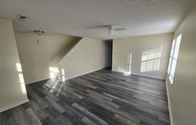 8384 BLUESTEM LN