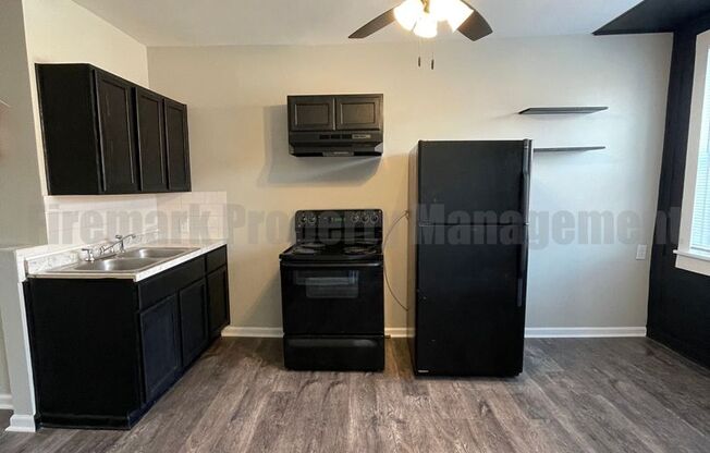 2 beds, 1 bath, 750 sqft, $850, Unit 308