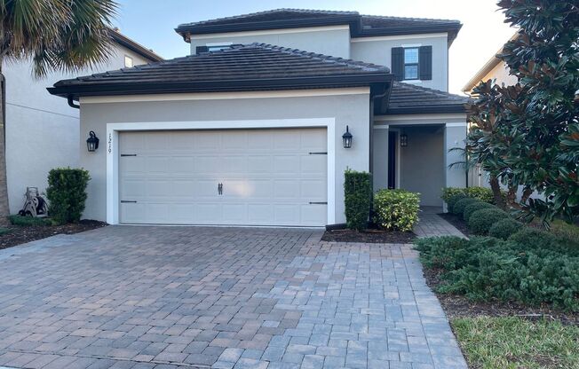 3 Bedroom 3.5 Bath Home in Winter Park for RENT!