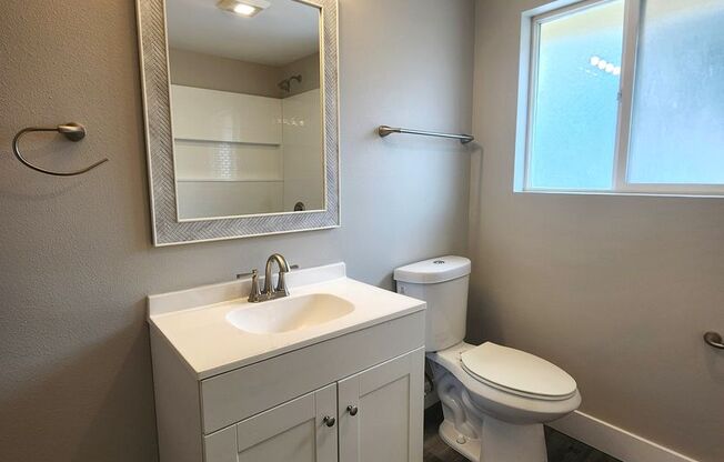 1 bed, 1 bath, 875 sqft, $1,475, Unit T15