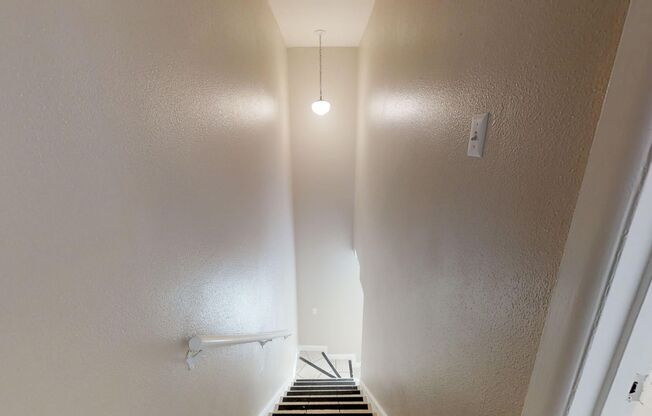 2 beds, 2.5 baths, 1,031 sqft, $1,339, Unit 06