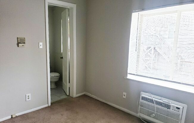 Studio, 1 bath, 300 sqft, $725, Unit 3405-206