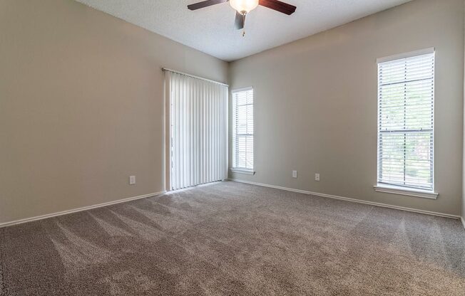 Private Patios/Balconies