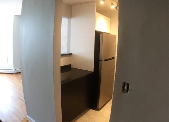 25 Saint Stephen St.