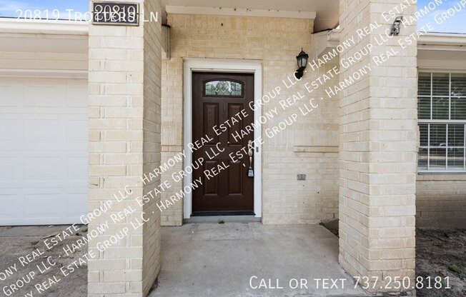 20819 Trotters LN