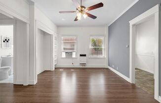 1611 Schrader Apartments (#810)