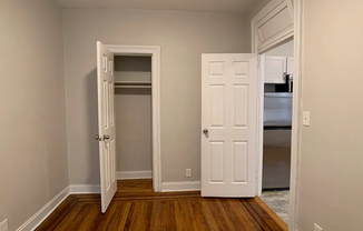 2521 31 AVE