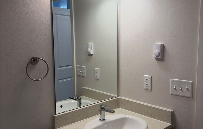 Studio, 1 bath, 501 sqft, $1,585, Unit 313