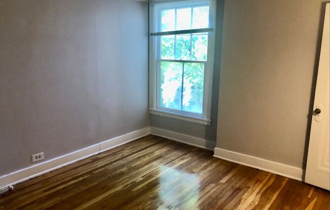 2 beds, 1 bath, 844 sqft, $1,425, Unit 2A