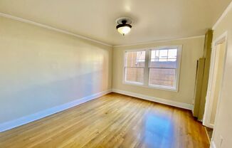 Studio, 1 bath, 325 sqft, $1,195, Unit 109