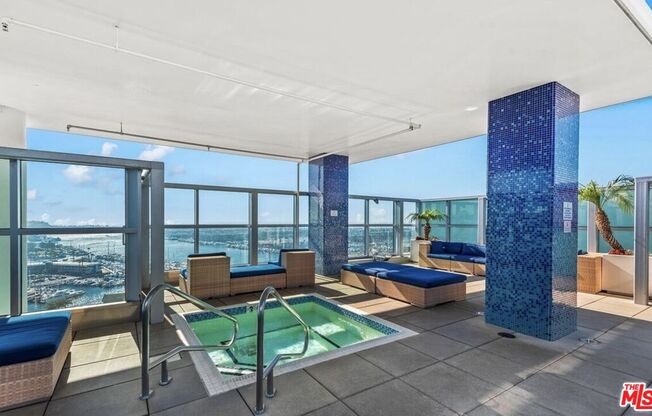 1 bed, 2 baths, 882 sqft, $4,295, Unit 619