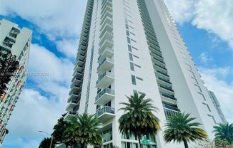 3 beds, 3 baths, $6,200, Unit Unit #802