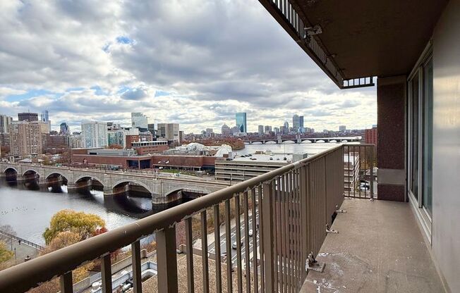 2 beds, 2 baths, 986 sqft, $3,800, Unit 10 Museum Way Unit 1305