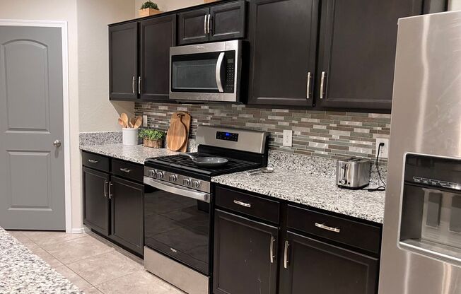 Great Price!! Away from the city noise and conjestion!