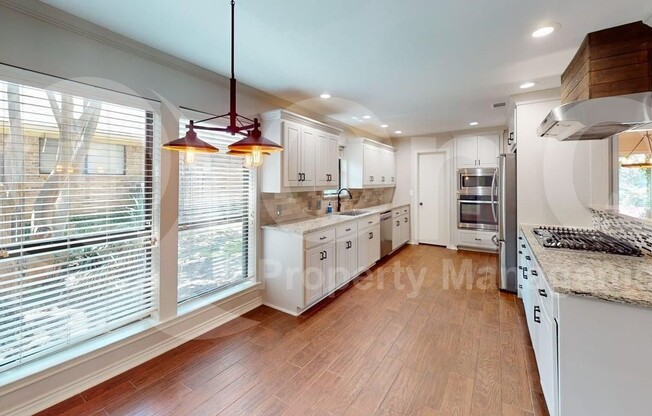 2328 TAMARISK DR