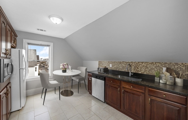129 LYNNWAY