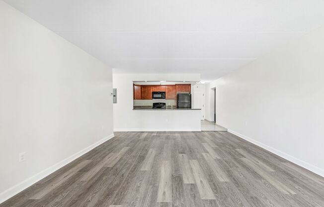1 bed, 1 bath, 1,125 sqft, $3,155, Unit T607