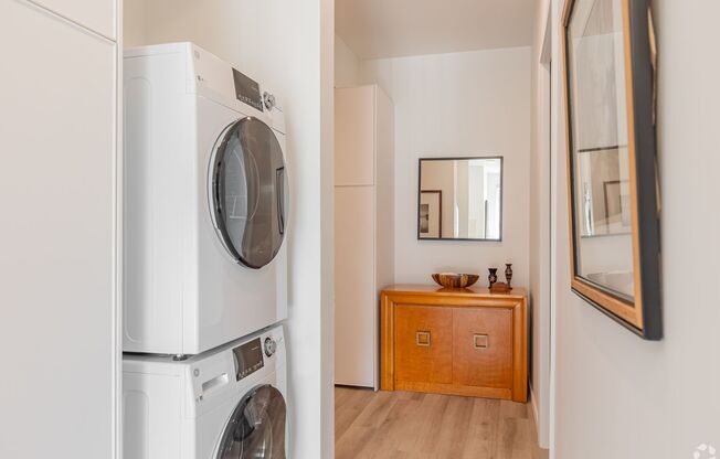 1 bed, 1 bath, 413 sqft, $1,525, Unit 312