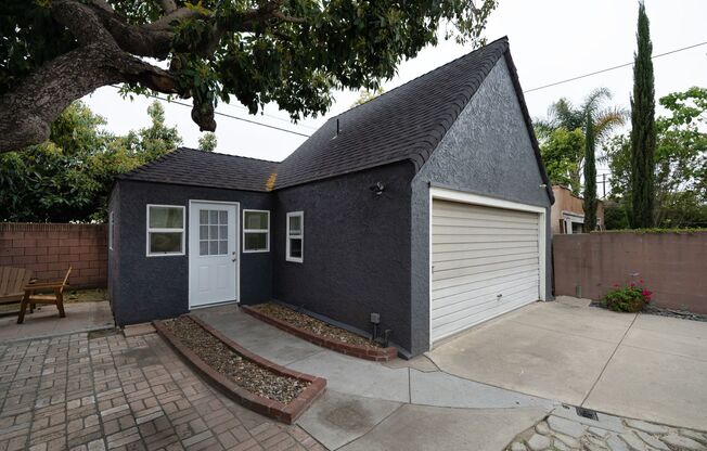 BRAND NEW 1 BEDROOM UNIT!!!!