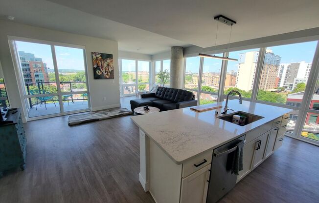 2 beds, 2 baths, 1,294 sqft, $3,675, Unit #510