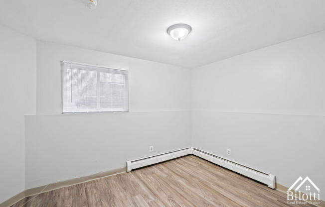 1250 South Broadway