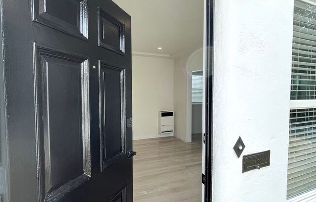Studio, 1 bath, 261 sqft, $1,995, Unit 10370
