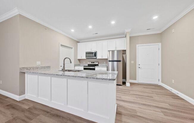 1 bed, 1 bath, 798 sqft, $900, Unit 233