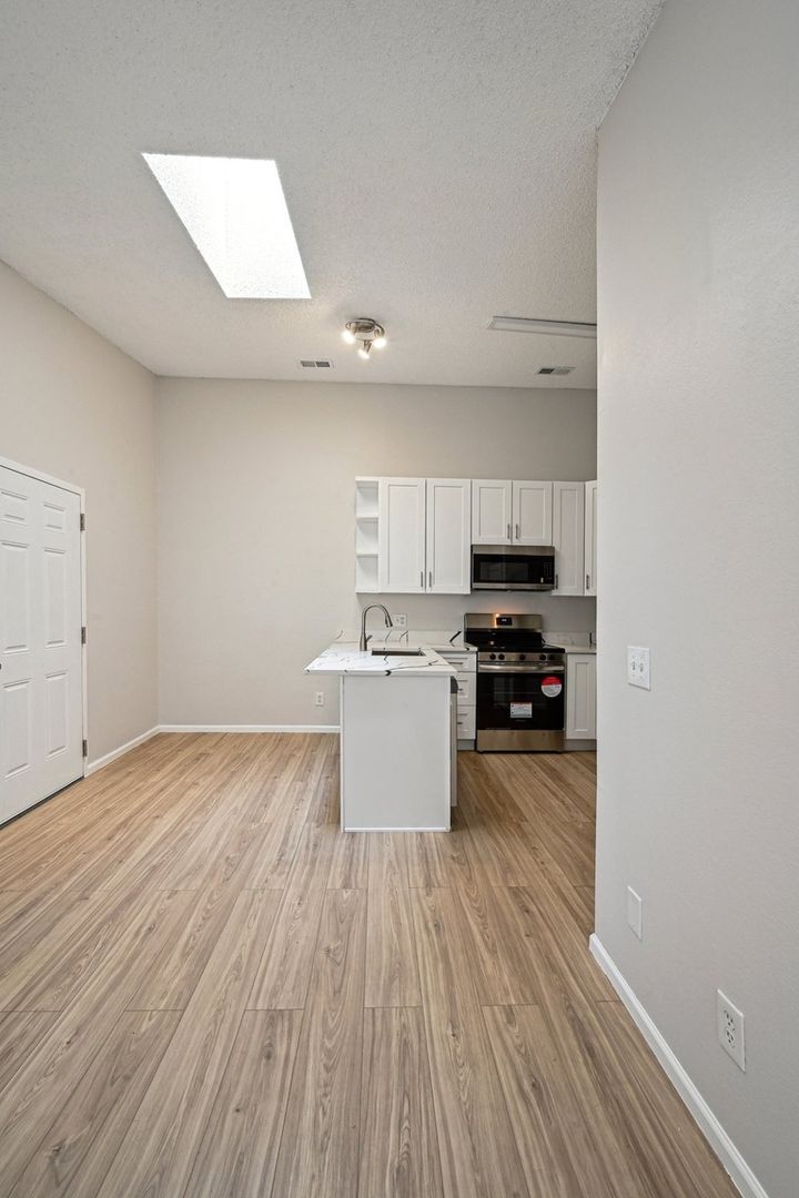 Charming 1BR Condo in Denver