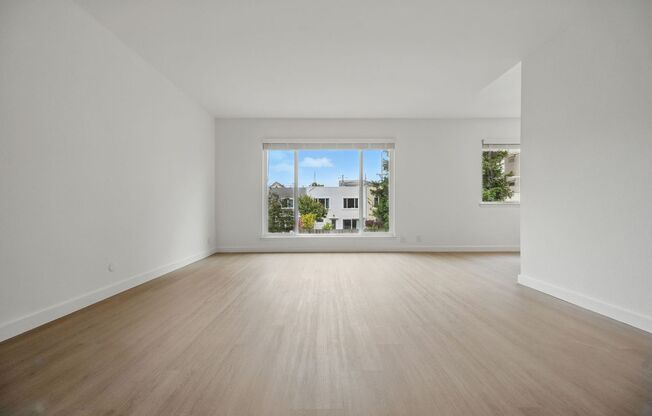 774 9 AVE