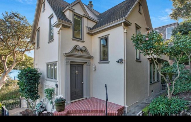 Gorgeous Home with Sweeping Bay & Angel Island Views!