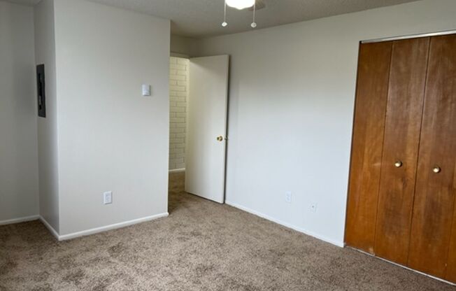 Large Greenspace Units Conveniently Located off I-5 and SR 500.