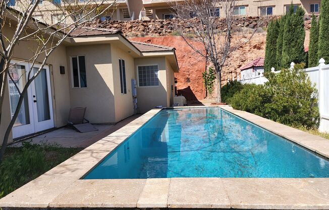 3 bed 3 bath home - Located just below The D sign! MUST SEE PICTURES!