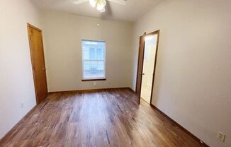 3 beds, 1 bath, $825