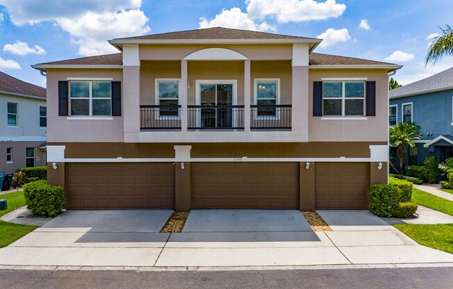 2nd Story 2 Bedroom with Garage in Carter Glen