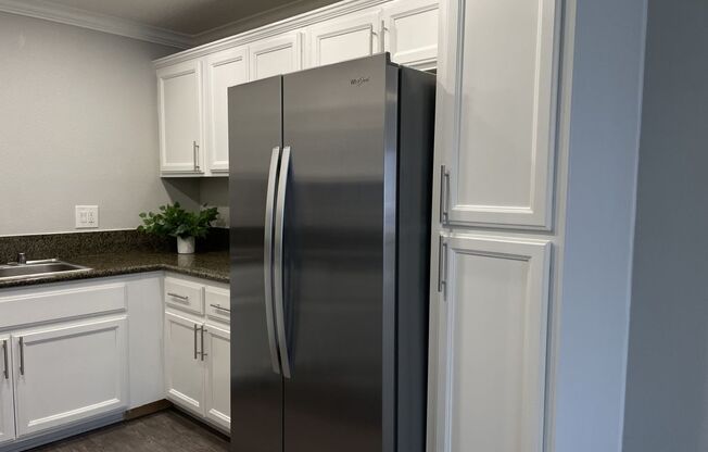 2 beds, 1 bath, 890 sqft, $2,650, Unit 0039