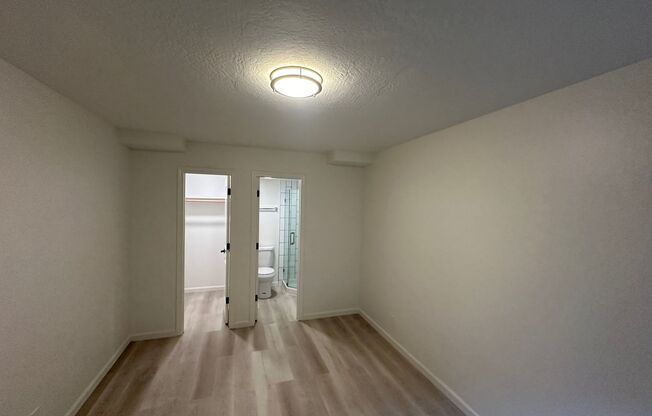 171 (1556 Great Highway)