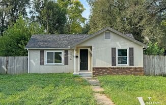 Cozy 2-Bedroom, 1-Bathroom Home in Westside near Westport Elementary