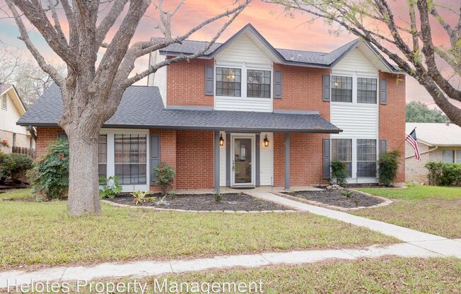 13718 Pebble Point Dr.